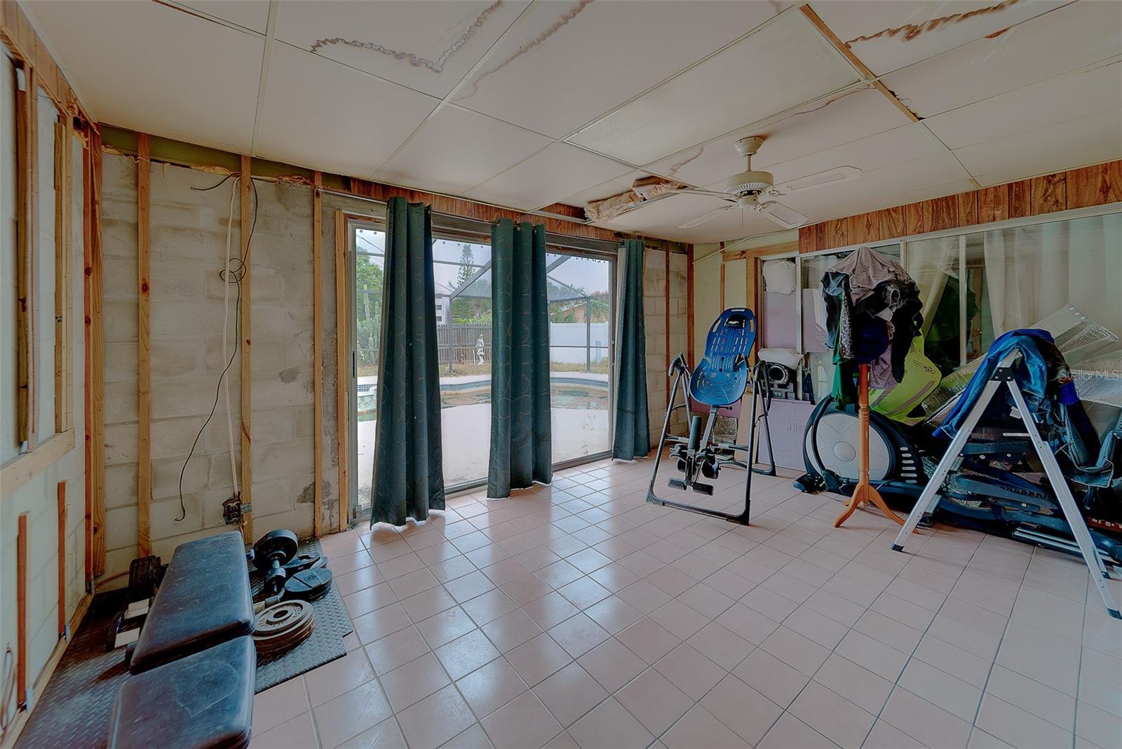 WESTCHESTER ESTATES UNIT ONE - Residential