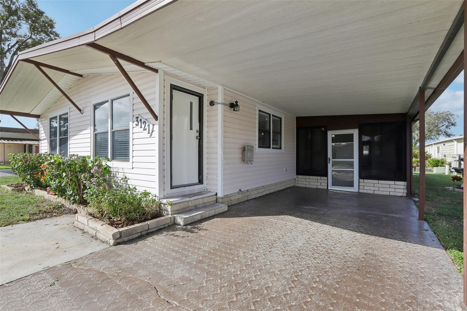 TIMBER LAKE ESTATES - Residential Lease