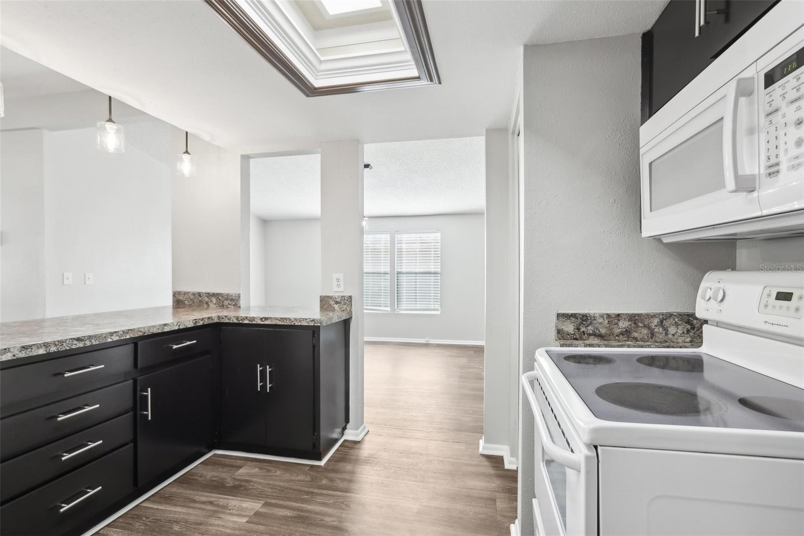 TIMBER LAKE ESTATES - Residential Lease