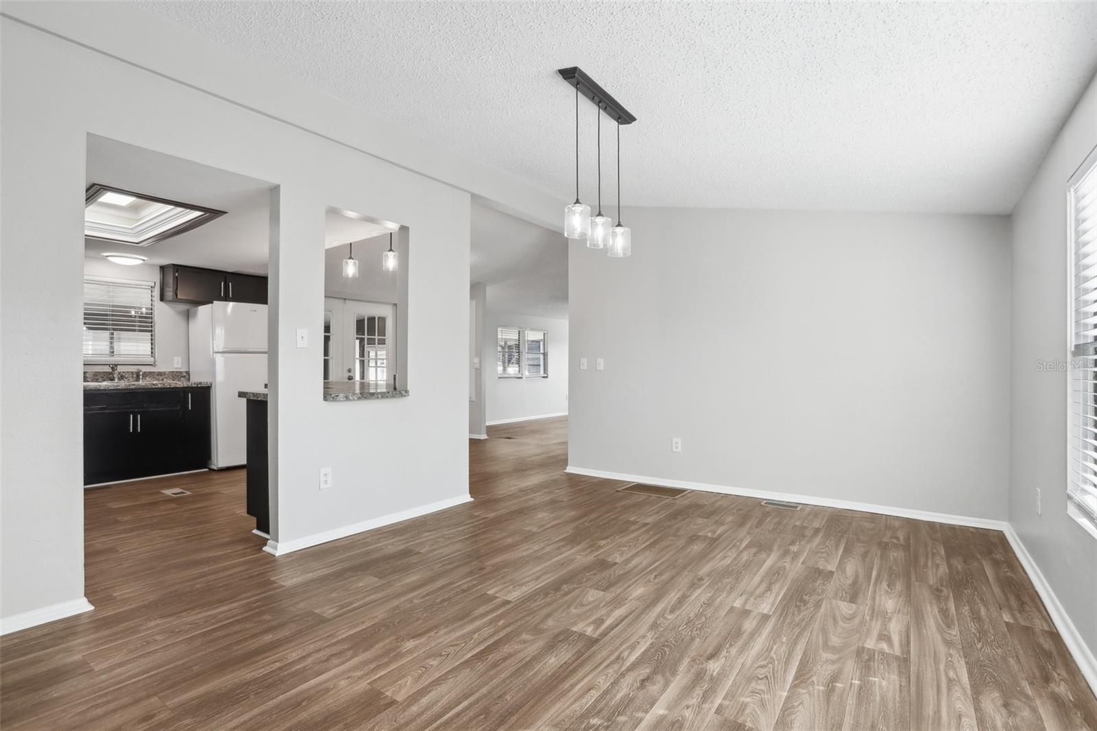 TIMBER LAKE ESTATES - Residential Lease