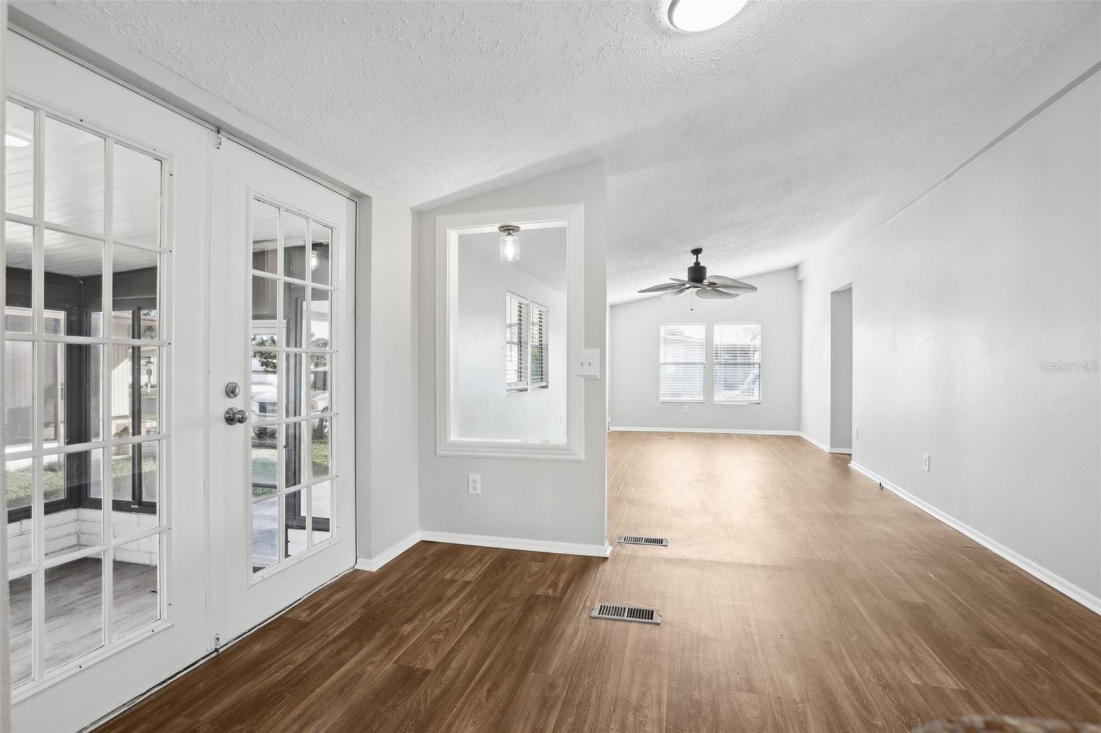 TIMBER LAKE ESTATES - Residential Lease