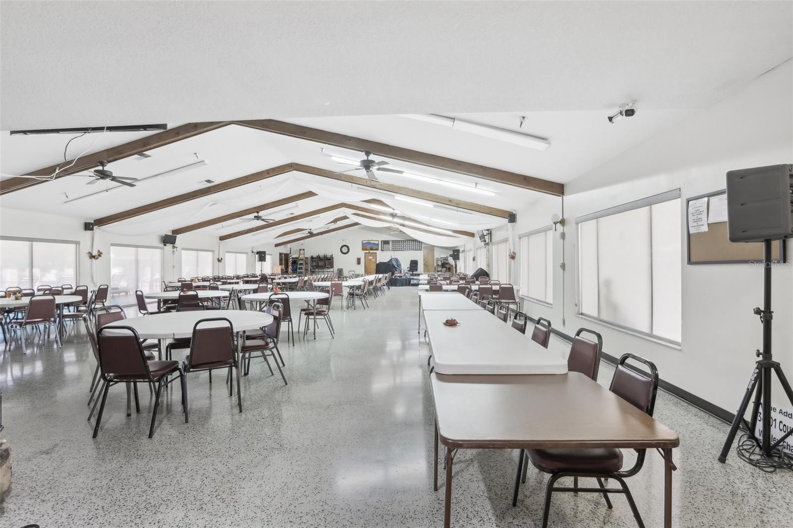 TIMBER LAKE ESTATES - Residential Lease