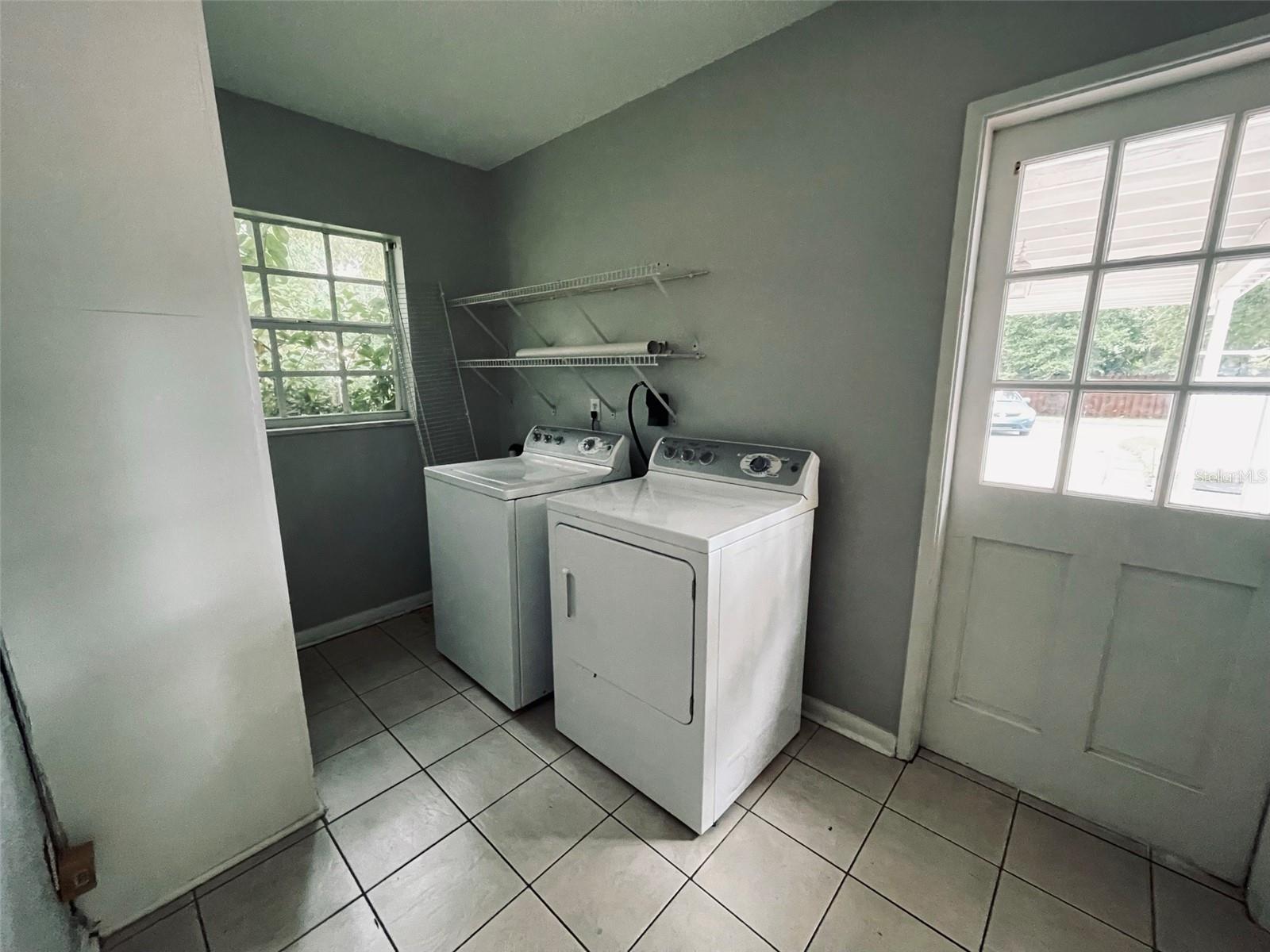 GOLF VIEW ESTATES REV - Residential Lease