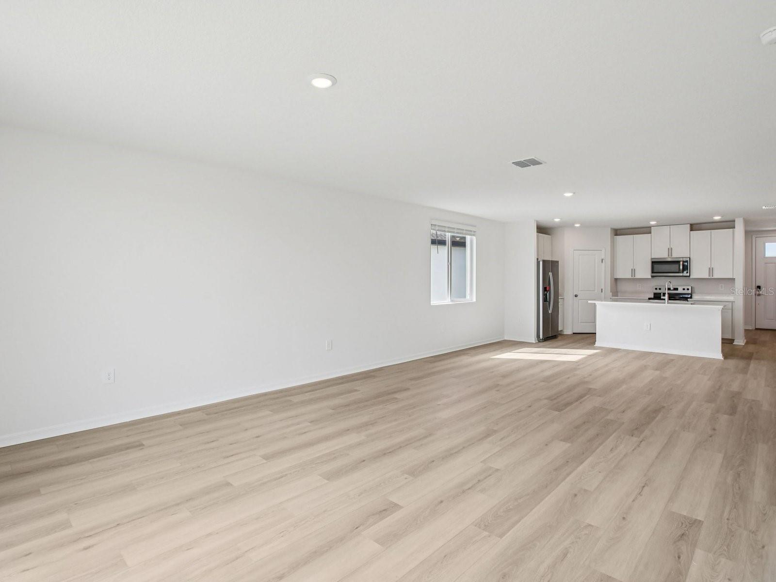 MAGNOLIA BAY - Residential