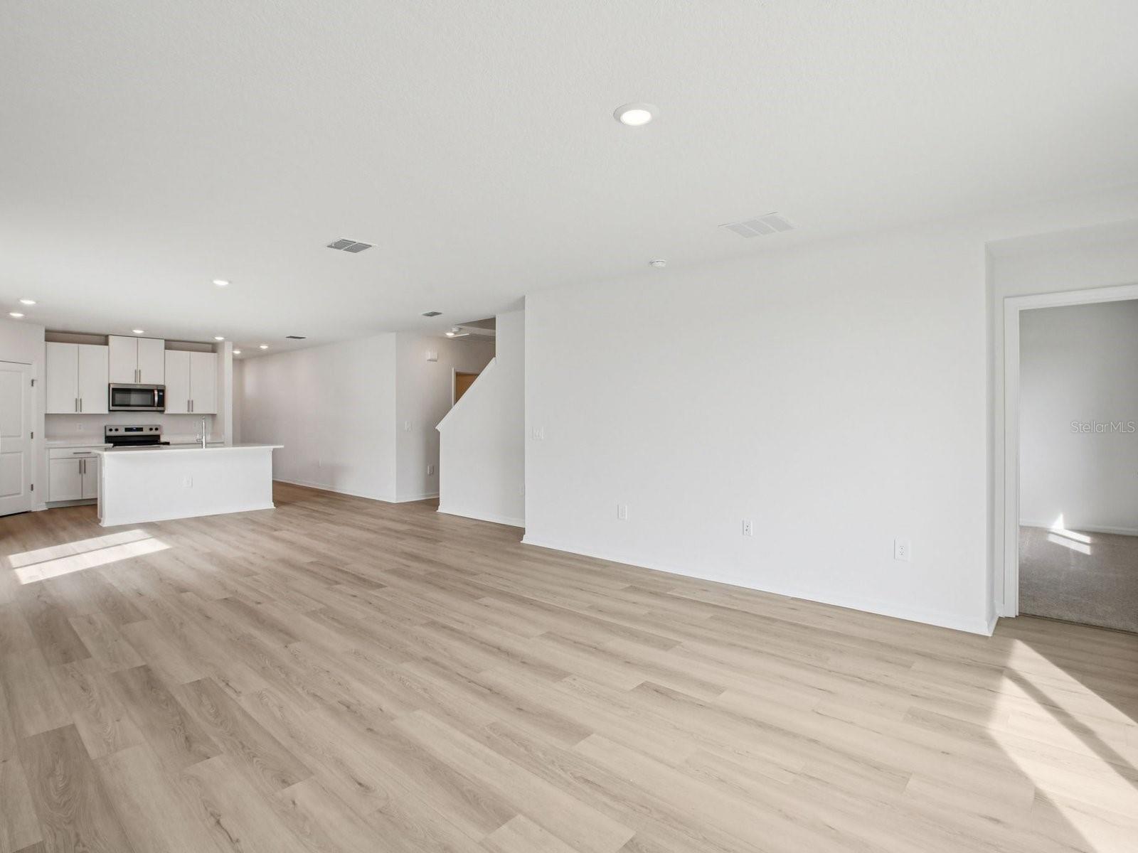 MAGNOLIA BAY - Residential