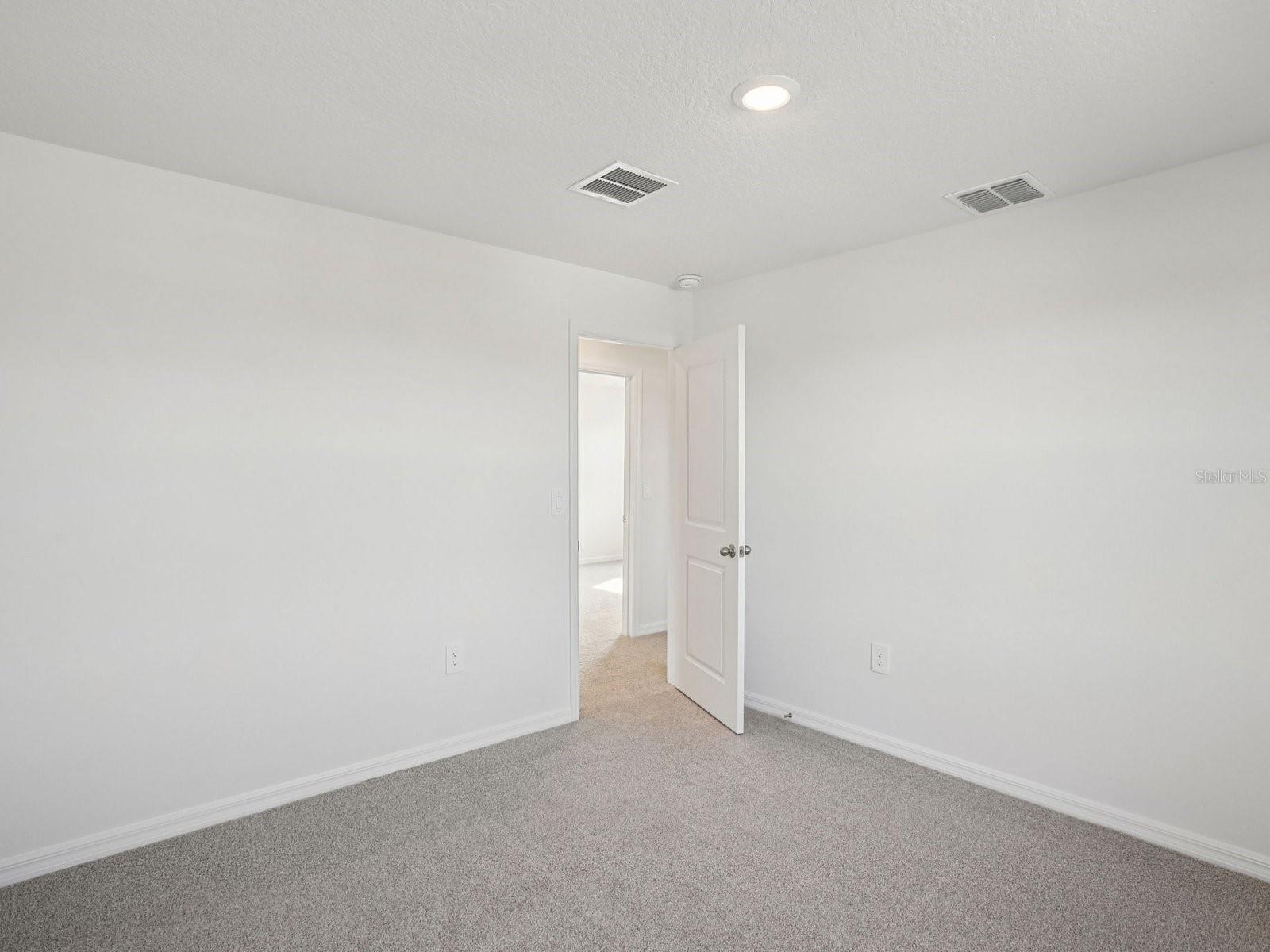 MAGNOLIA BAY - Residential