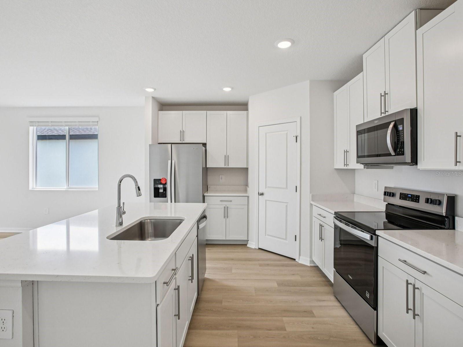 MAGNOLIA BAY - Residential