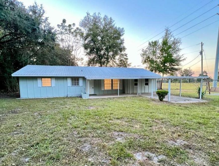 LOCATION!!, with 1.16 Acres , 3 Bedrooms and 2 Bath, ready to move in, recently painted, Nice big backyard with private fences and quiet street in town. This property is a must see