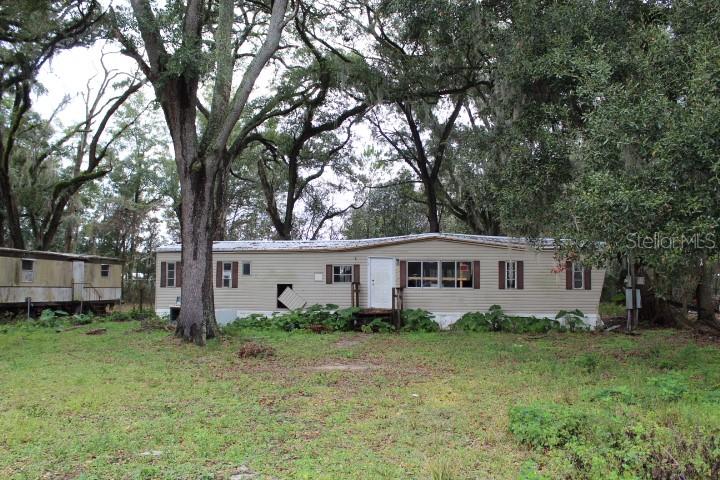 Investment Opportunity: Mobile Home in Ocala Park Estates
This mobile home is a true rehab project, offering an excellent opportunity for investors or ambitious homeowners looking to customize a property to their vision. Some renovation work has already begun, including:
Floors: Work is in progress, setting the stage for your finishing touches.
Metal Roof: A newer, durable metal roof provides added value and peace of mind.
Drywall: Some demolition is complete, making it ready for installation and finishing.
The property still requires updates to:
Bathrooms: Bring your design ideas to life.
Kitchen: Ready for a full renovation to maximize functionality and style.
Drywall Installation: Finish the walls to complete the interior transformation.
Located on a paved street in the desirable Ocala Park Estates, this property boasts a prime location with ample potential for profit. Whether you're looking to flip or rent, the After Repair Value (ARV) is estimated at $189,000 or more, making this an enticing investment opportunity.
Don’t miss out on the chance to unlock the full potential of this home. Schedule a showing today!