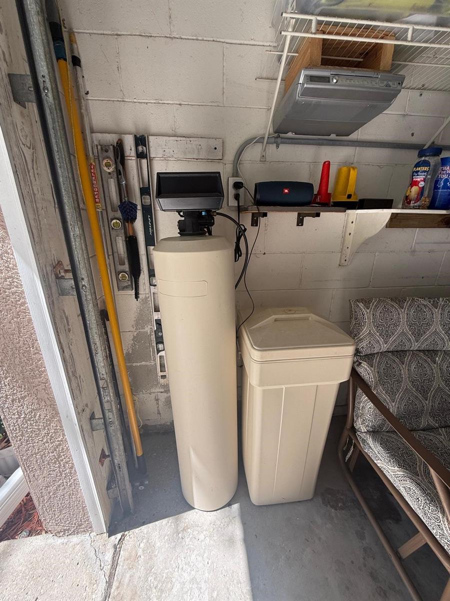 RIVERS POINTE - Residential