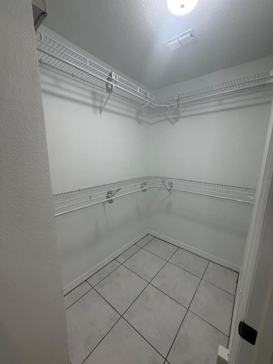 RIVERS POINTE - Residential