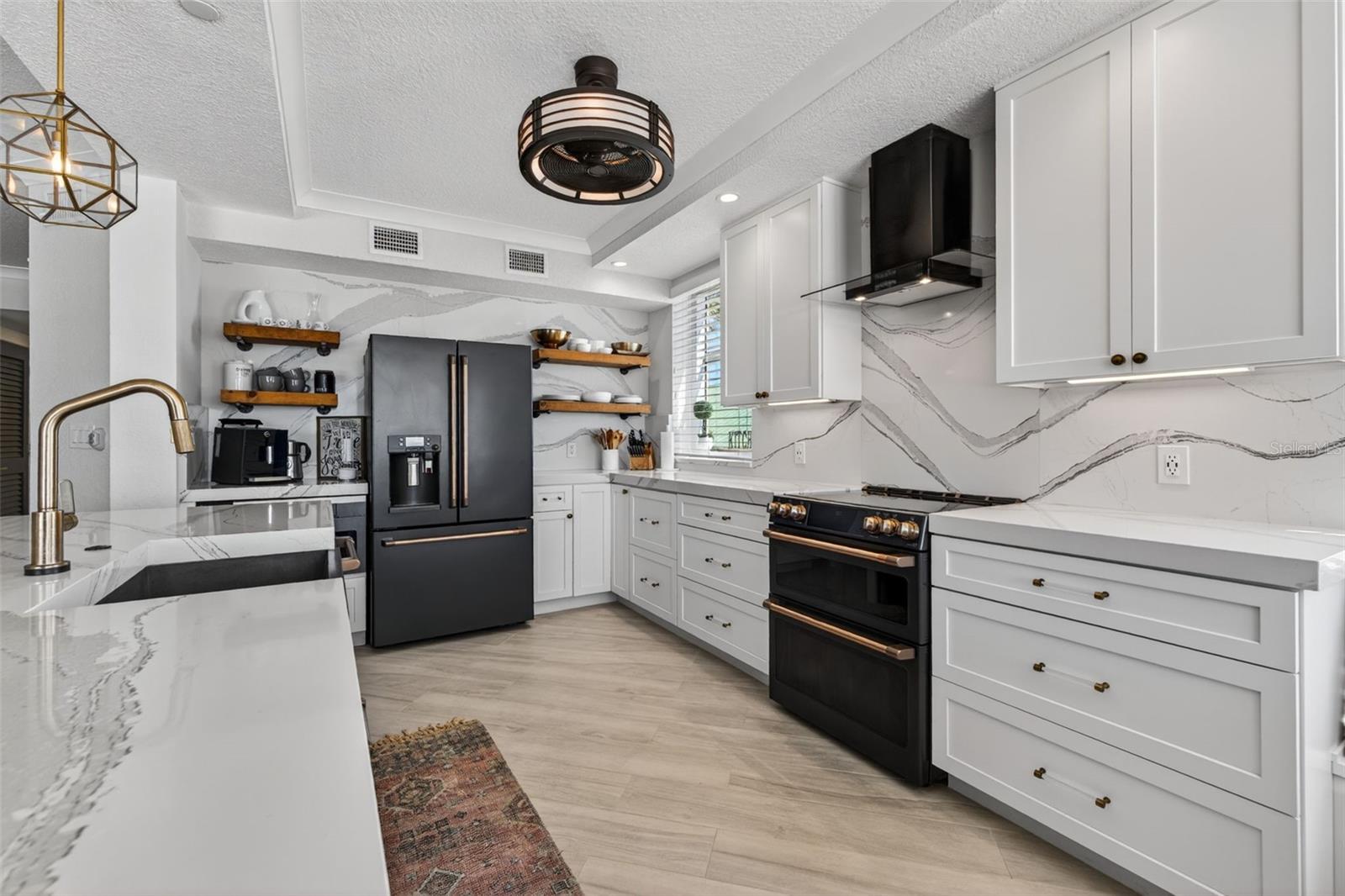 MANDALAY BEACH CLUB CONDO - Residential