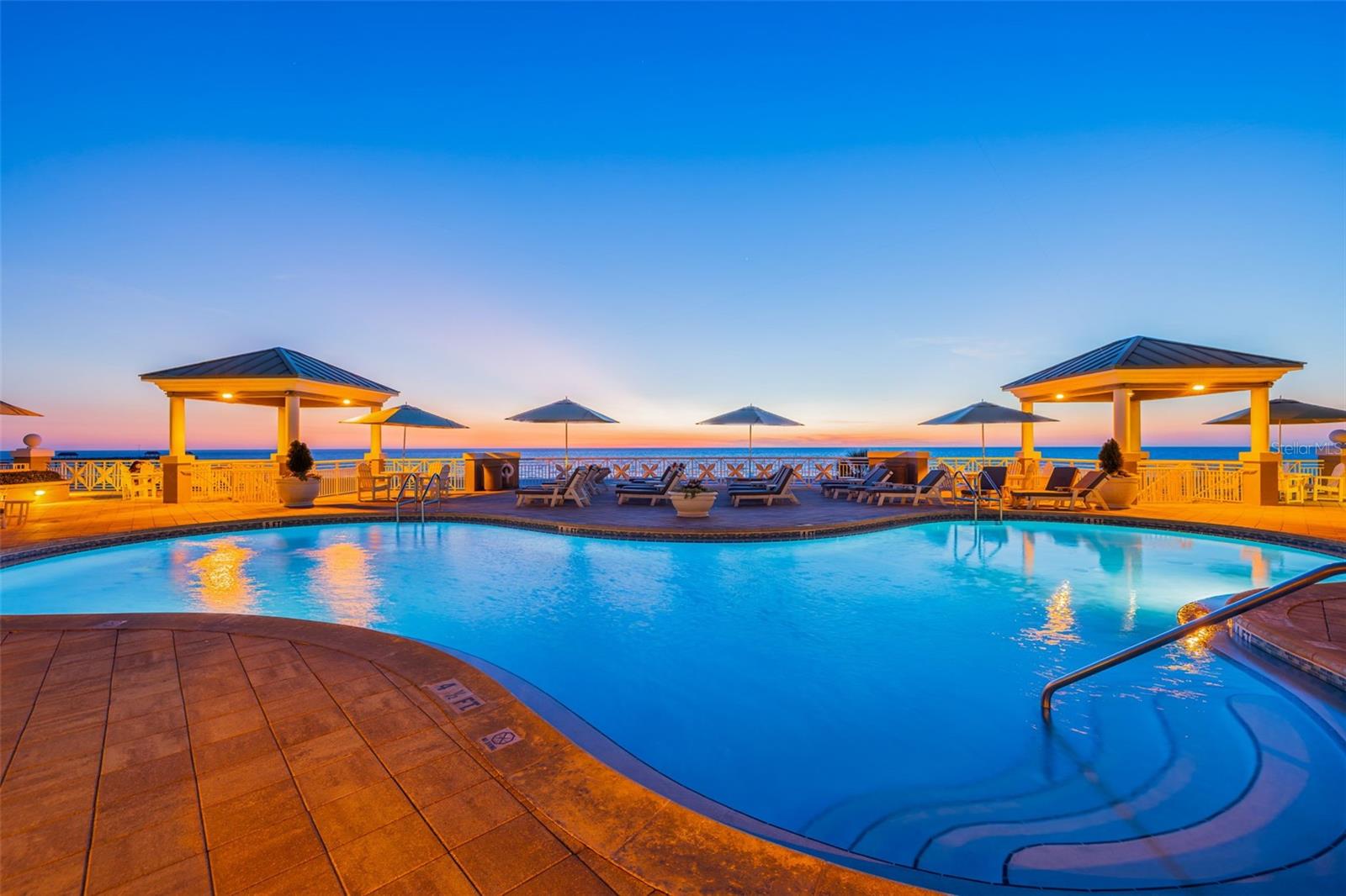 MANDALAY BEACH CLUB CONDO - Residential