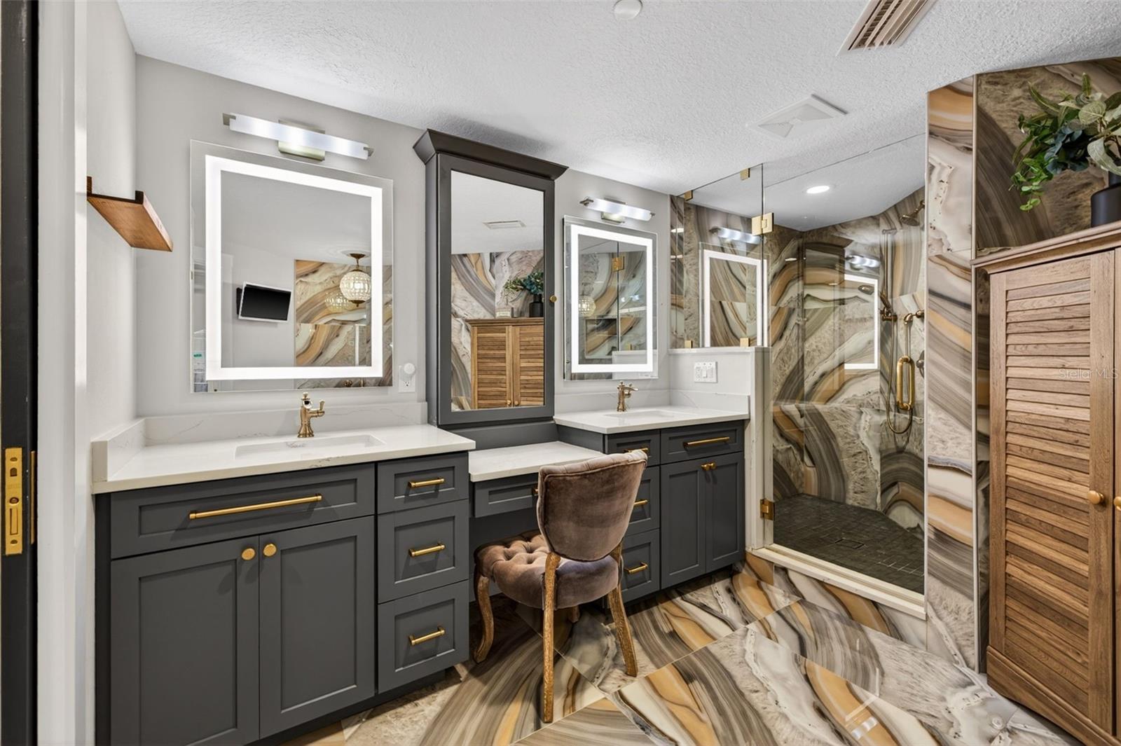 MANDALAY BEACH CLUB CONDO - Residential