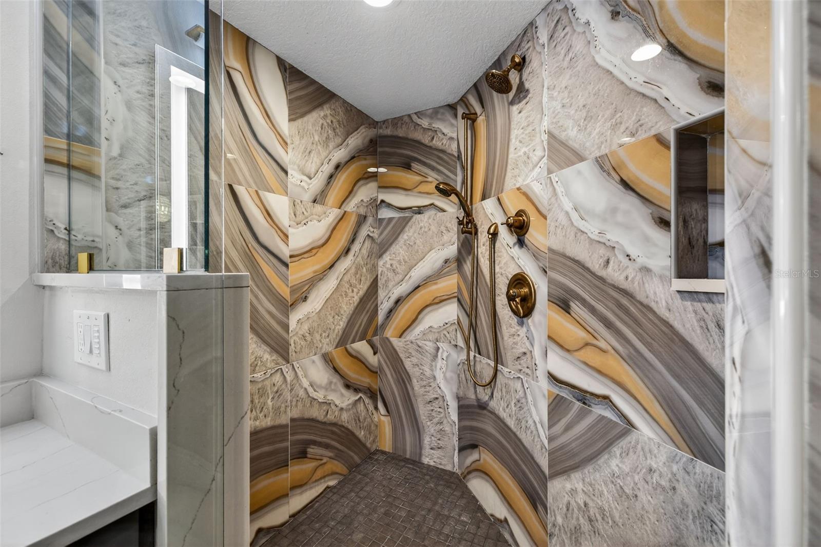 MANDALAY BEACH CLUB CONDO - Residential