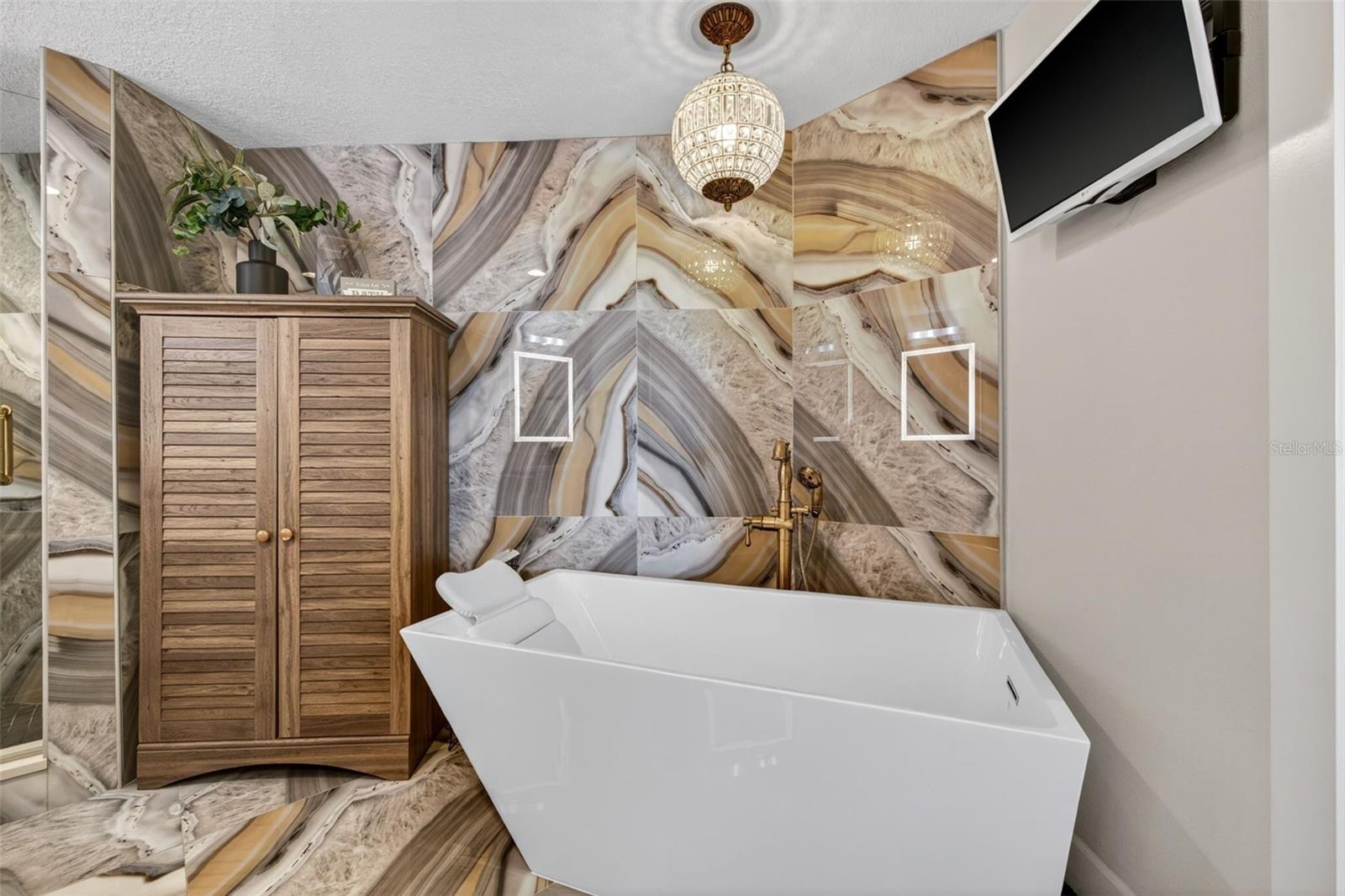 MANDALAY BEACH CLUB CONDO - Residential