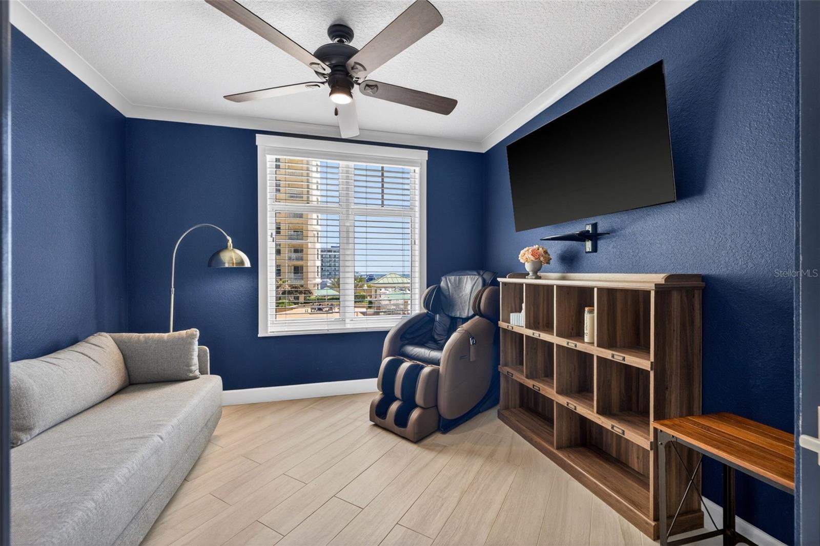 MANDALAY BEACH CLUB CONDO - Residential