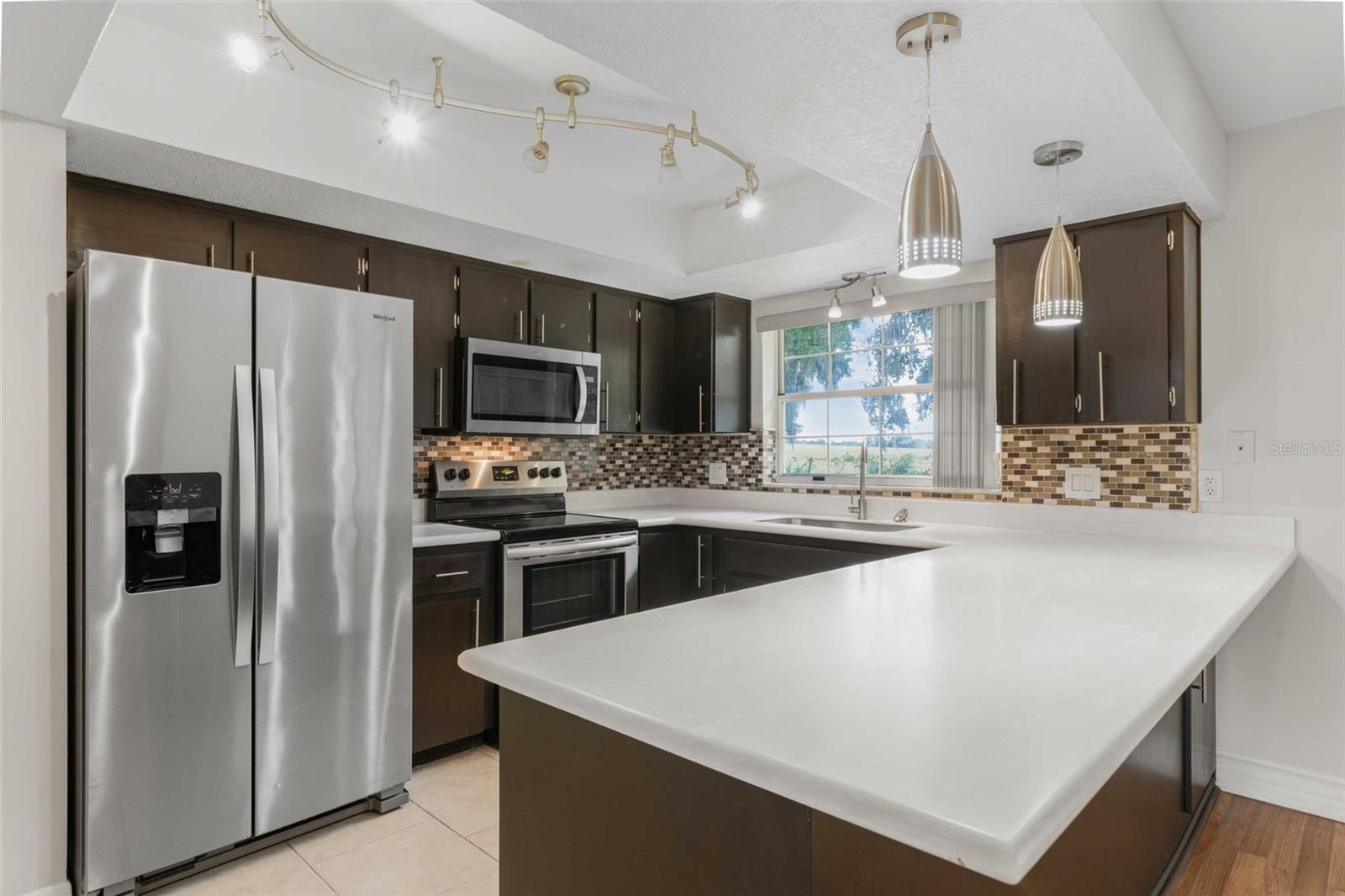 CONNELL LAKE ESTATES - Residential