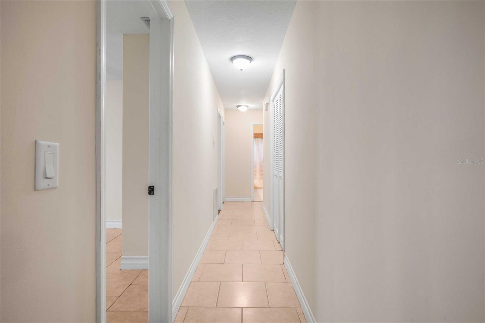 CONNELL LAKE ESTATES - Residential