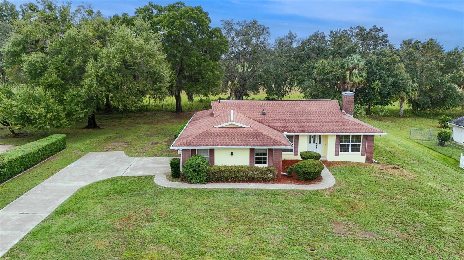 CONNELL LAKE ESTATES - Residential