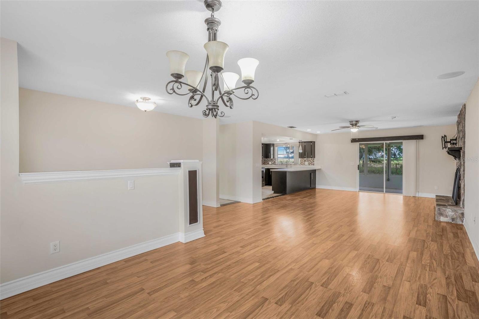 CONNELL LAKE ESTATES - Residential