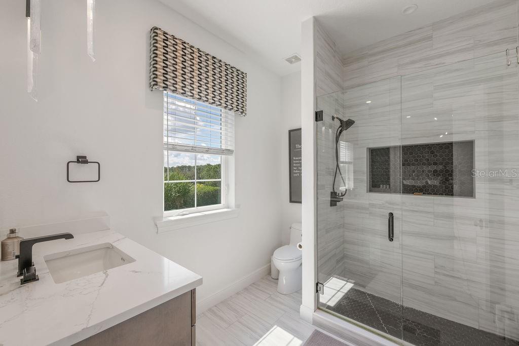 KEENES POINTE - Residential