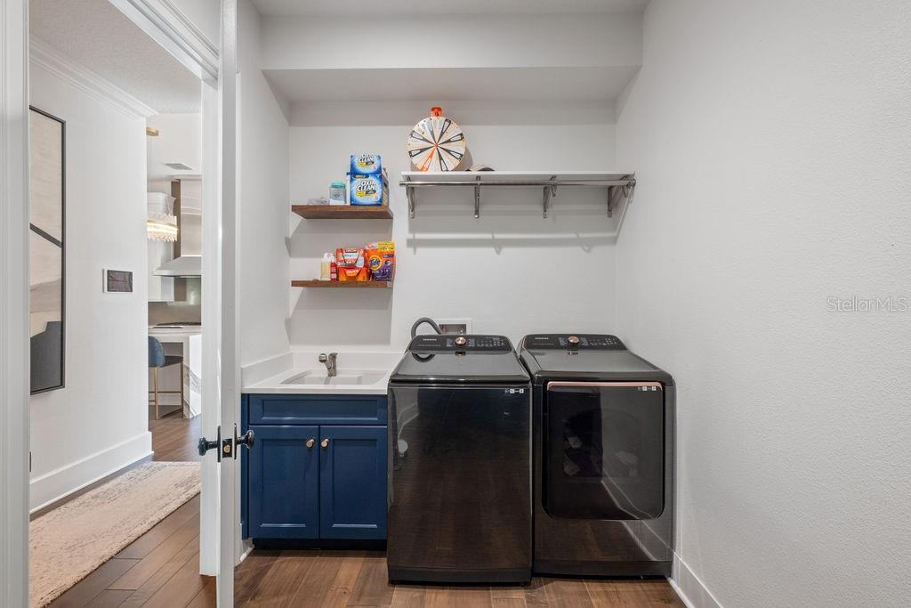 KEENES POINTE - Residential