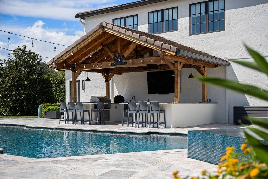 KEENES POINTE - Residential