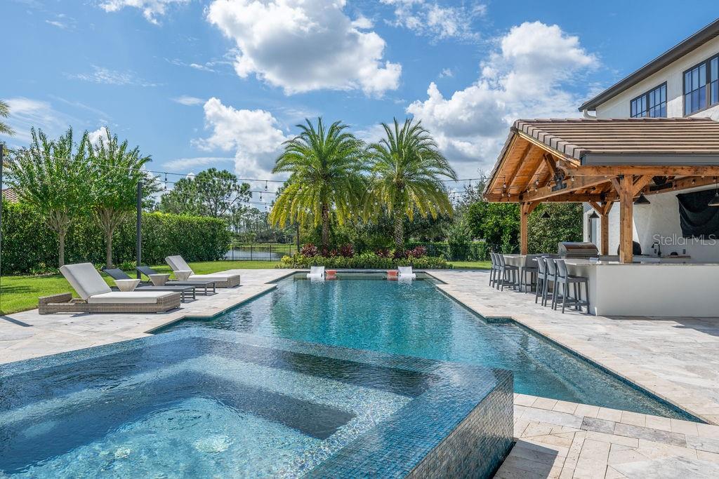 KEENES POINTE - Residential