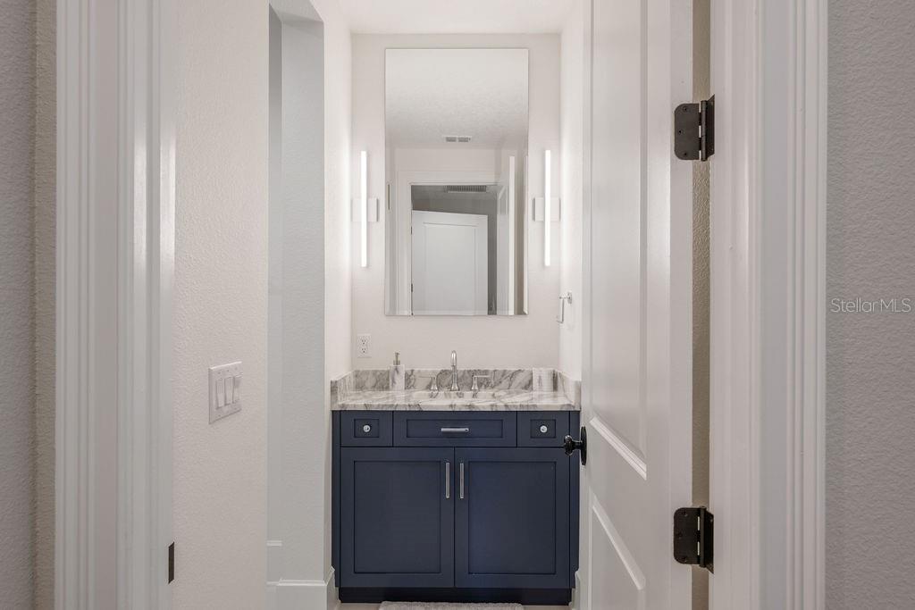 KEENES POINTE - Residential