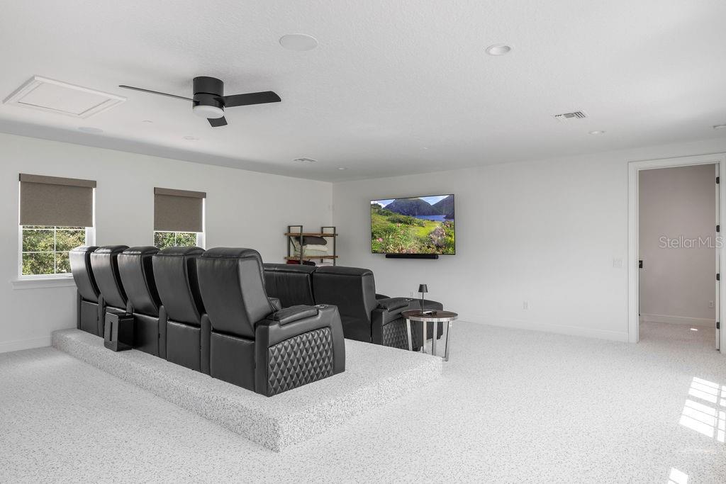 KEENES POINTE - Residential