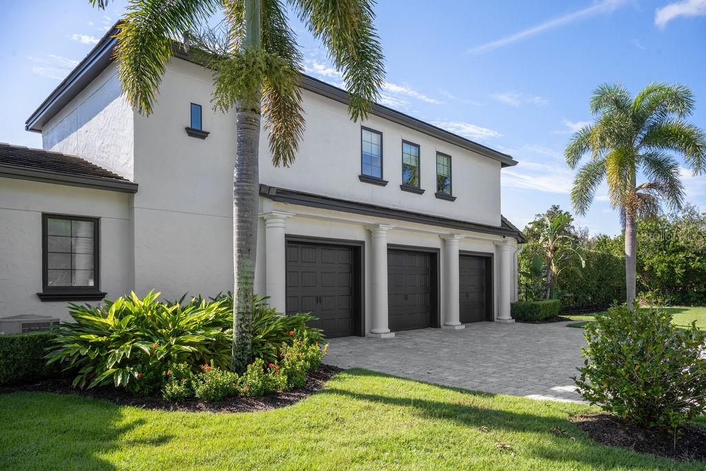 KEENES POINTE - Residential