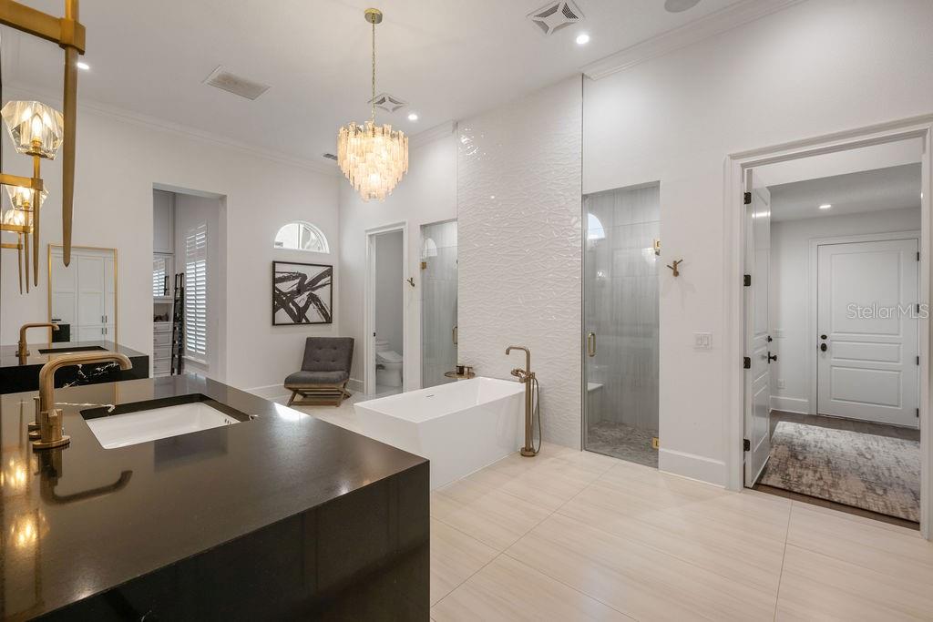 KEENES POINTE - Residential