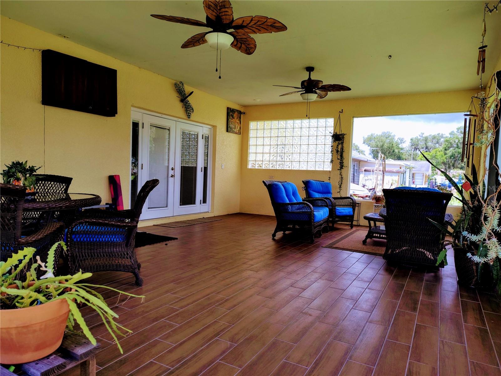 LAKE SHORE PARK - Residential