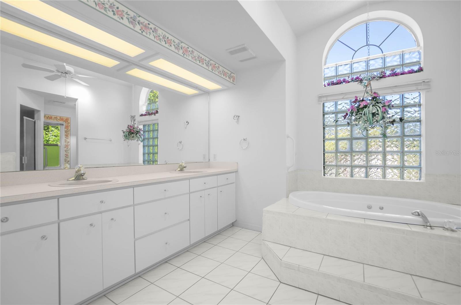 CAMBRIDGE GREENS CITRUS HILLS - Residential