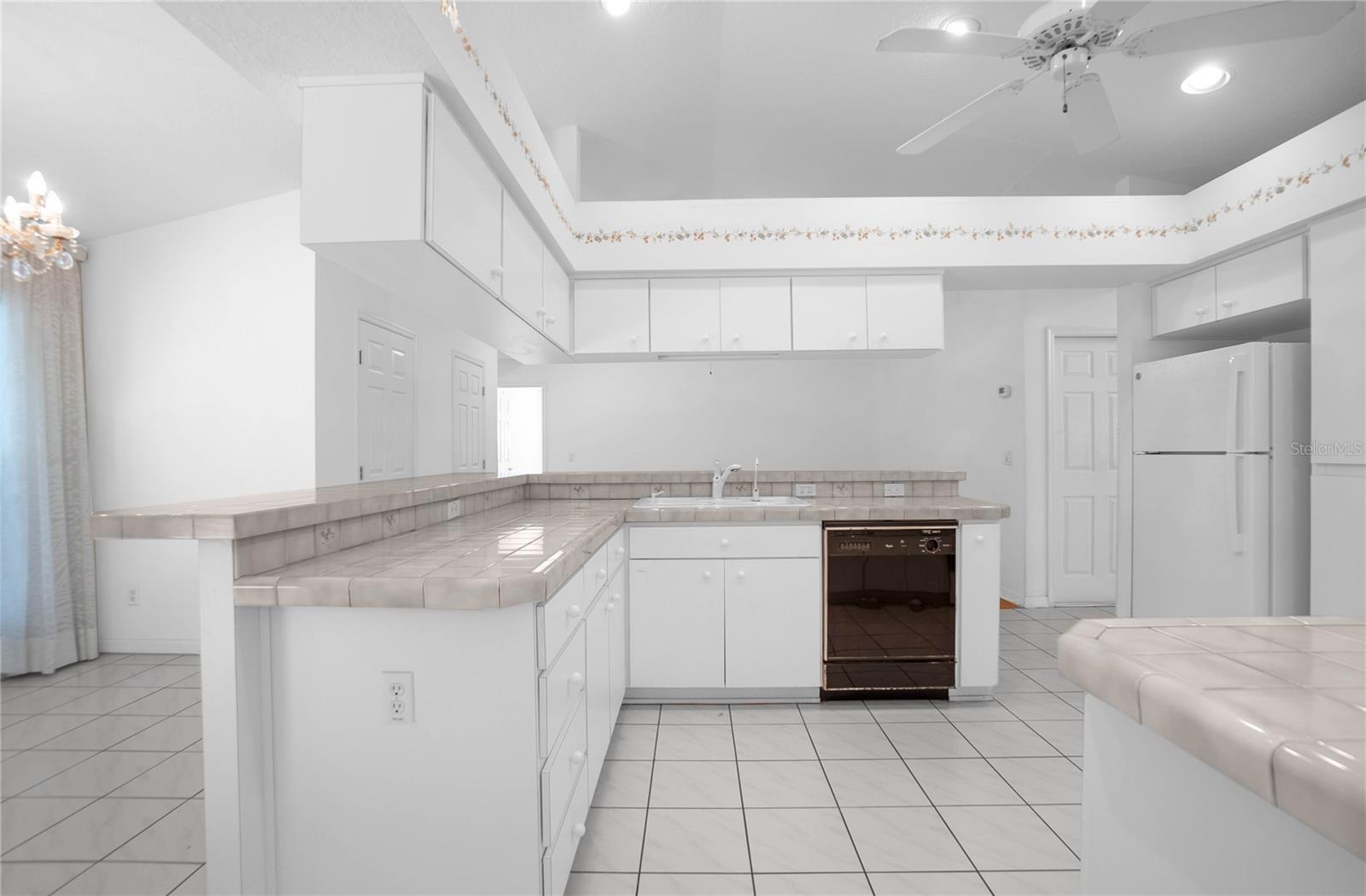 CAMBRIDGE GREENS CITRUS HILLS - Residential