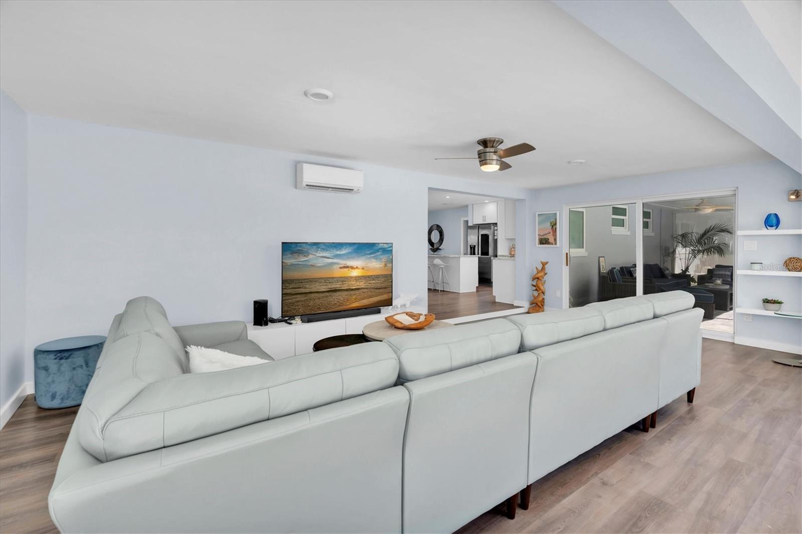 BELLEVUE ESTATES 6TH ADD - Residential Lease