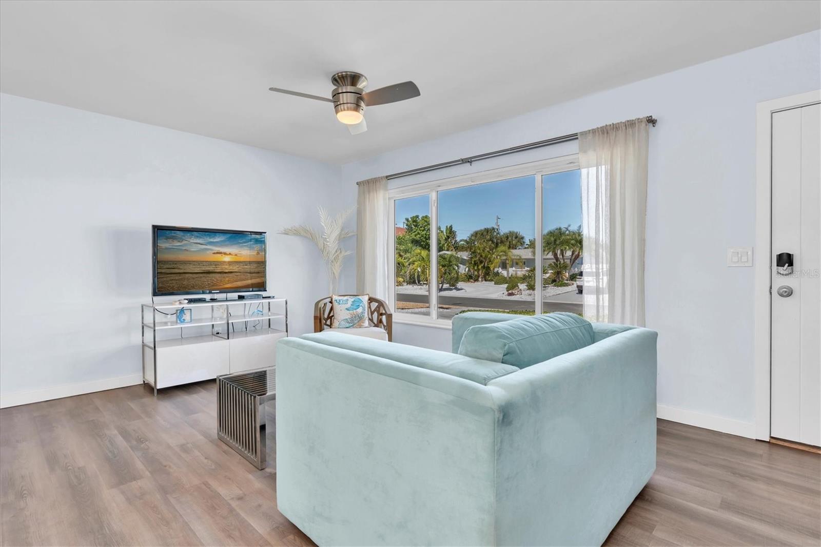 BELLEVUE ESTATES 6TH ADD - Residential Lease