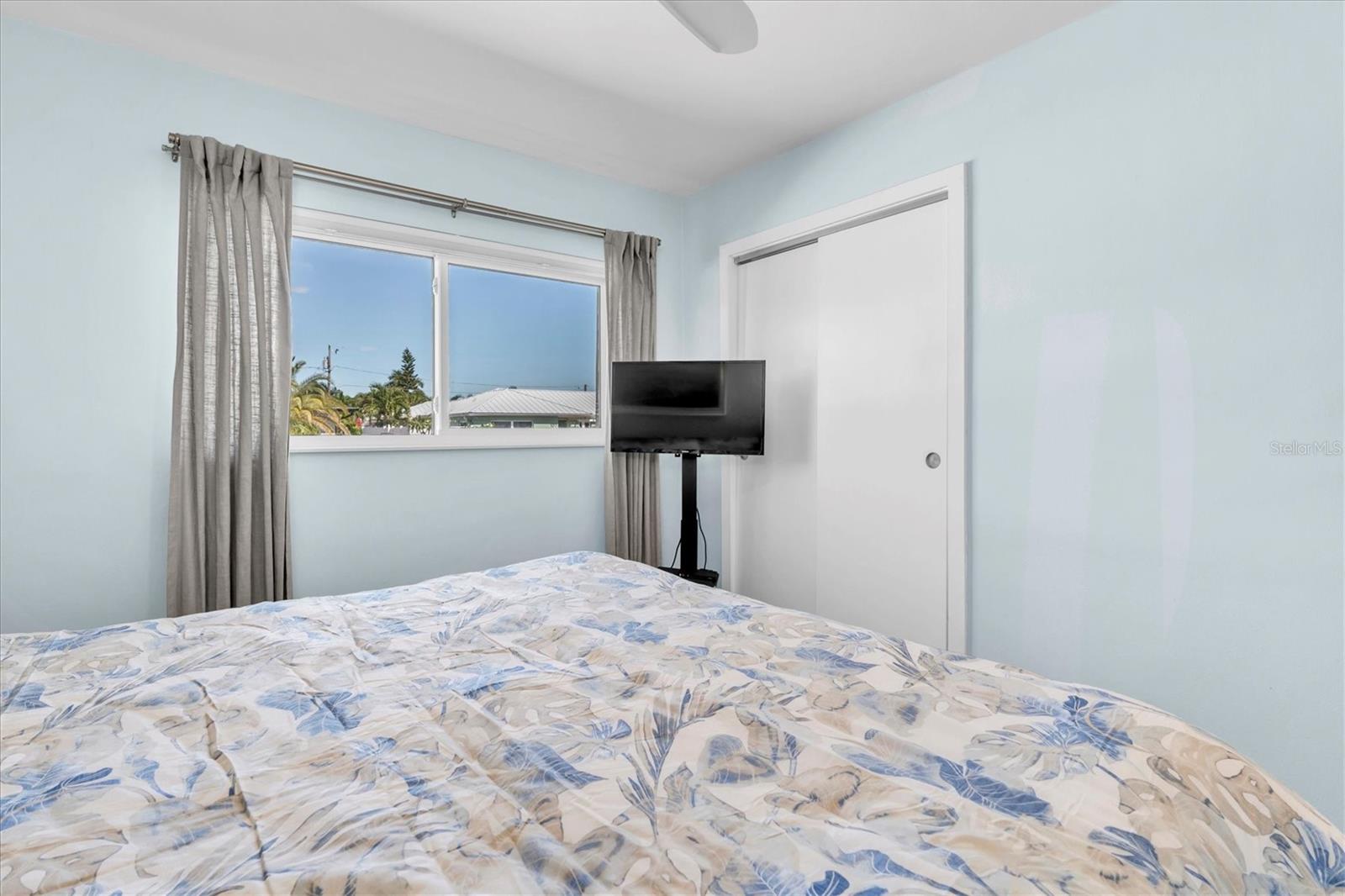 BELLEVUE ESTATES 6TH ADD - Residential Lease