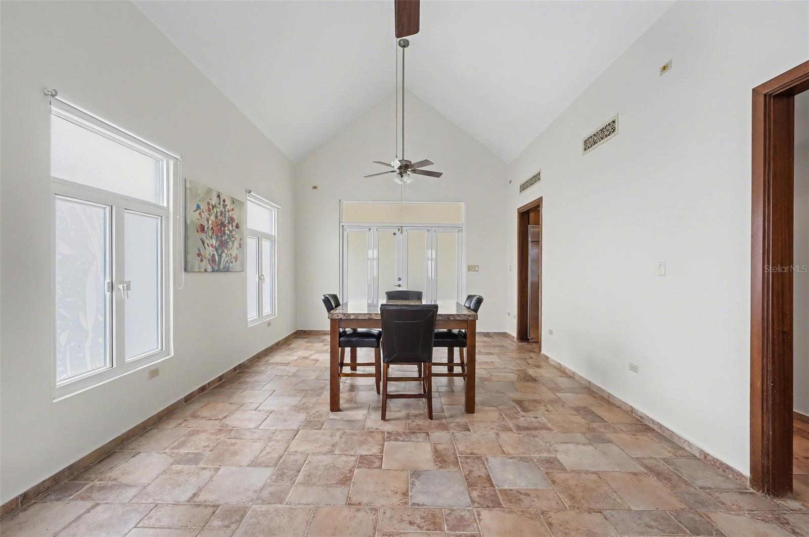 PASEO LAS PALMAS INC - Residential