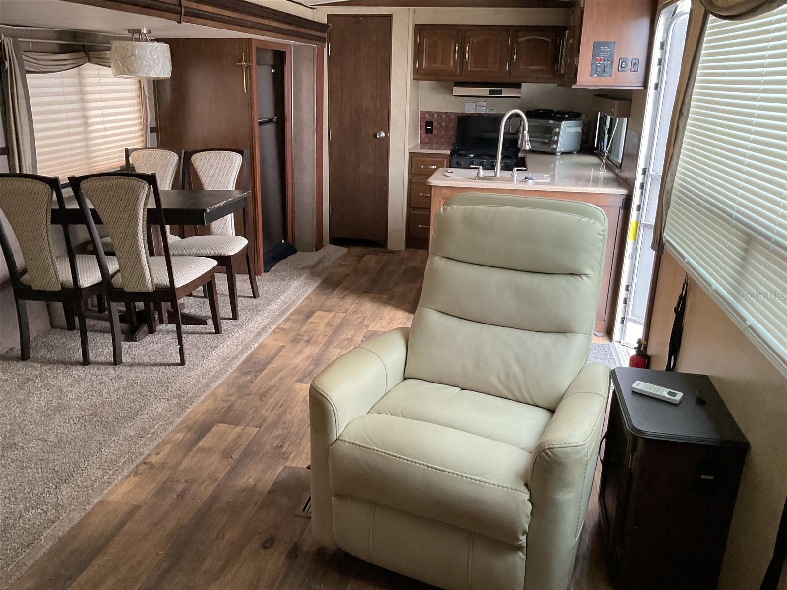 HERE & THERE PALM SHRSS RV RESIDENCE - Residential