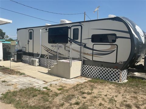 Tiny photo for 38043 Bluebird Circle, Leesburg, FL 34788 (MLS # O6368399)