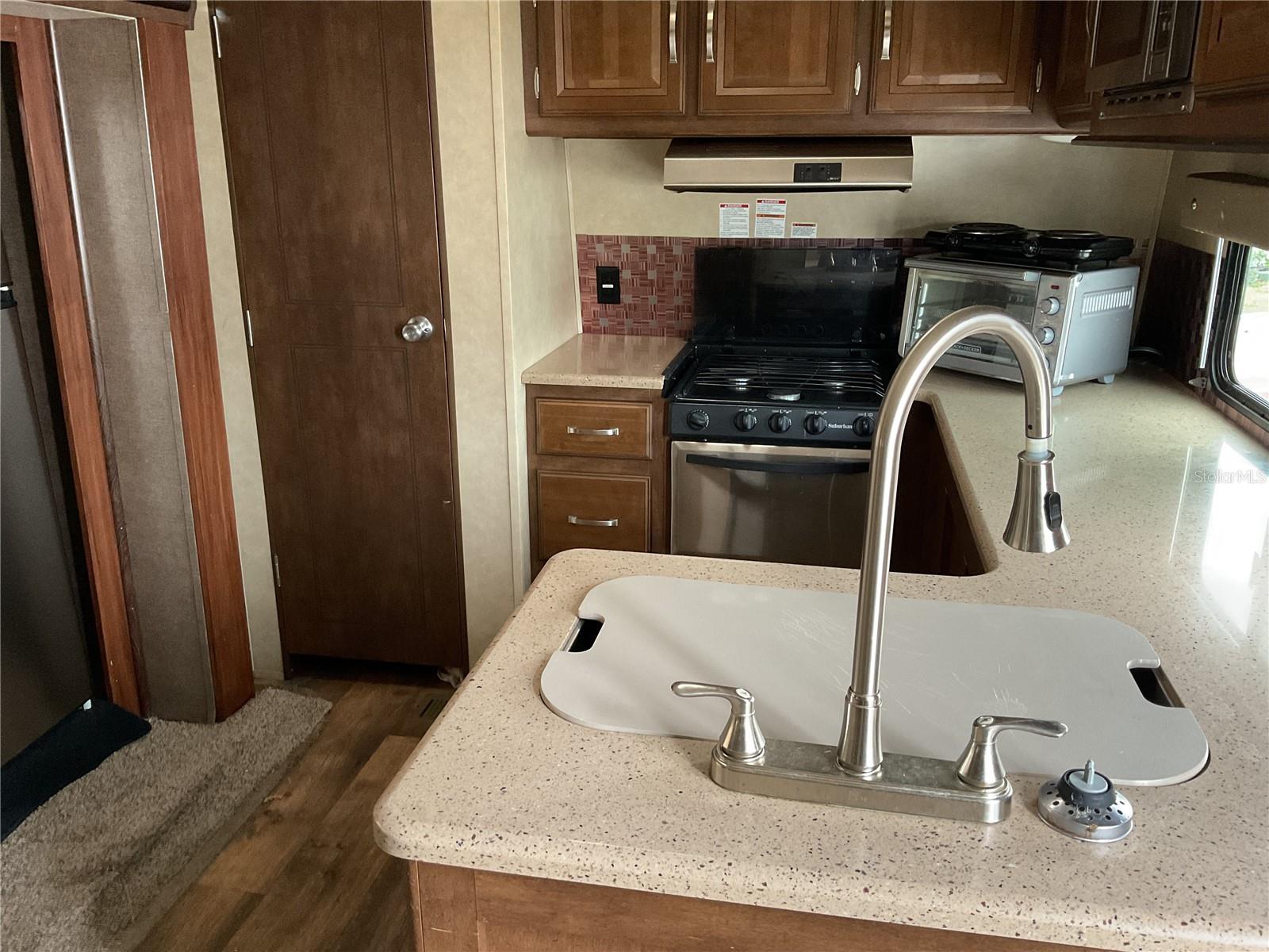 HERE & THERE PALM SHRSS RV RESIDENCE - Residential