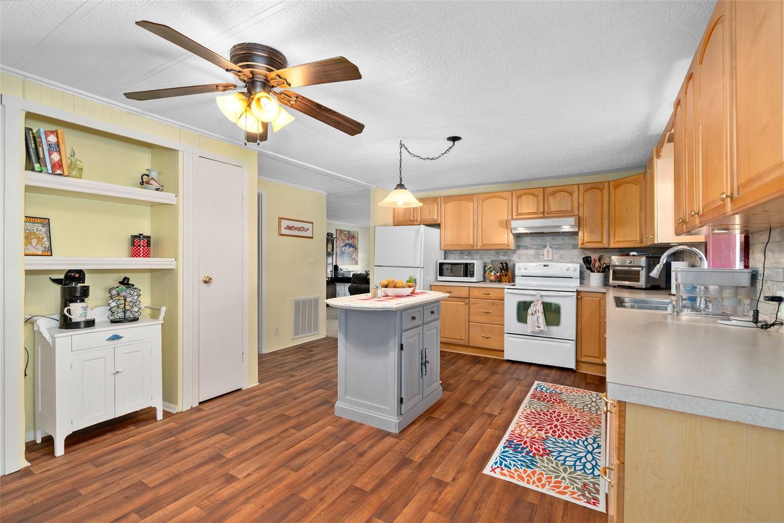 HARBOR OAKS HOMEOWNERS COOPERATIVE SUB - Residential