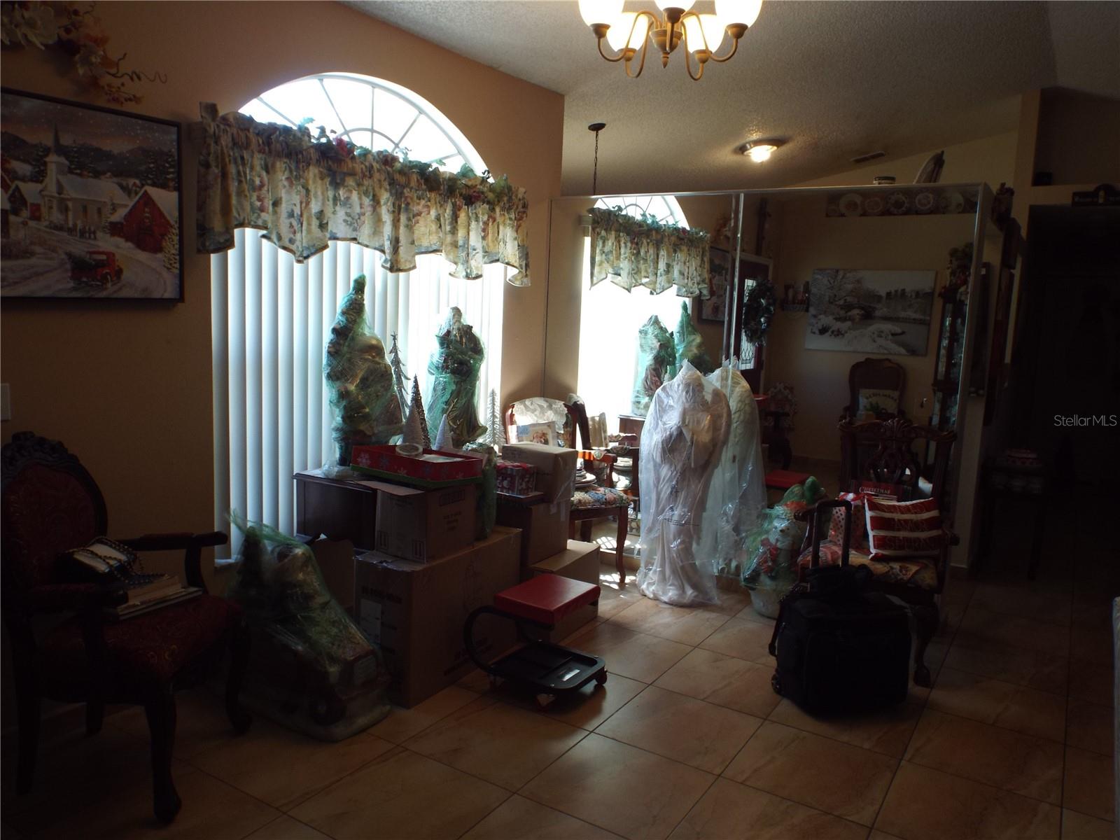 LAUREL RUN AT CRESCENT LAKES - Residential