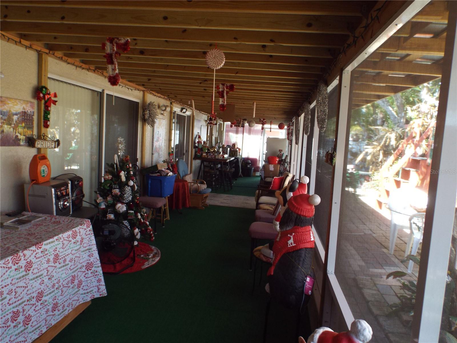 LAUREL RUN AT CRESCENT LAKES - Residential