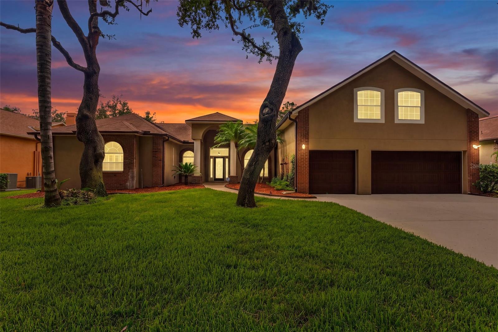 2561 REGAL RIVER ROAD