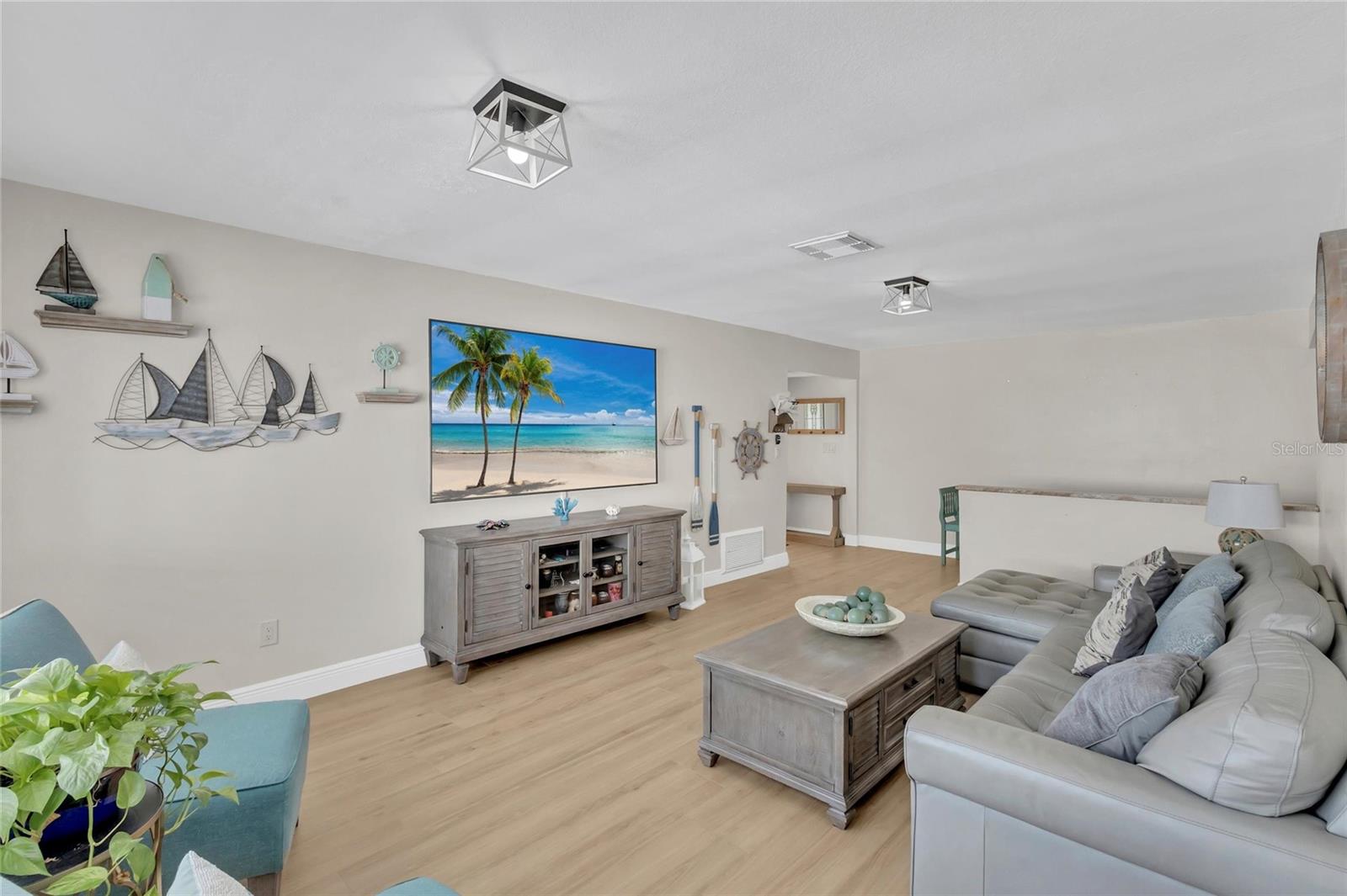 DEL PRADO IMPERIAL - Residential