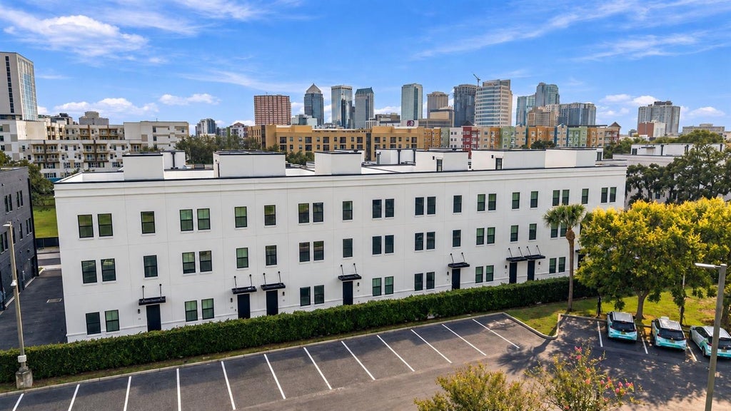 Photo of 1218 E Kay Street #21, Tampa, FL 33602 (MLS # TB8557562)