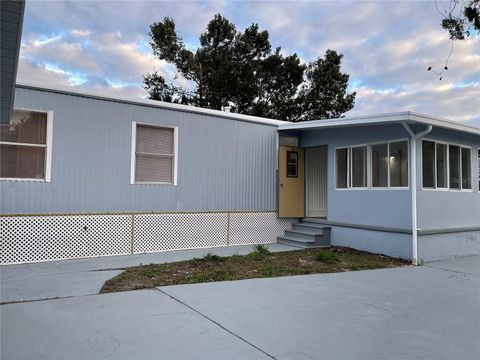 A home in DELAND